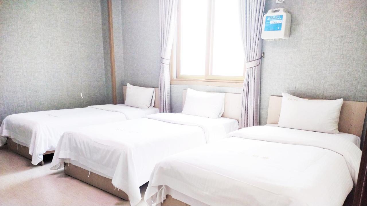 Golden Park Hotel Чеджудо Экстерьер фото
